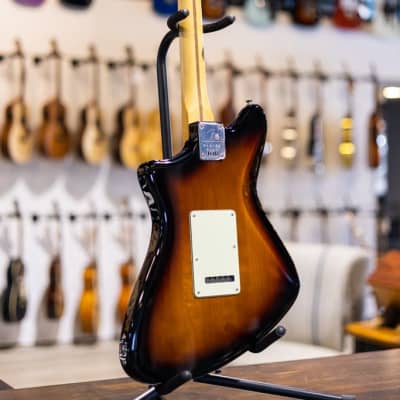 Fender Player Plus Meteora HH - 3-Color Sunburst w/Deluxe Gig Bag - Floor Demo image 6