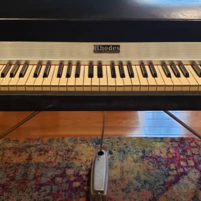 Fender Rhodes Mark I Stage Piano 88 tastiFender Rhodes Mark I Stage Piano 88 tasti  