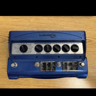 Line6 MM4 Modulation Modeler Guitar Effect Pedal | eBay