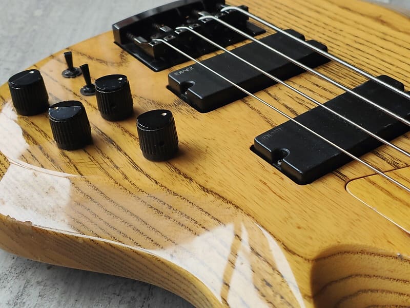 1999 ESP Japan Bottom Line Standard Bass w/EMG's (Natural