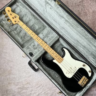 Fender Precision Bass Elite I Maple Fretboard Gold Hardware 1983 - Black image 22