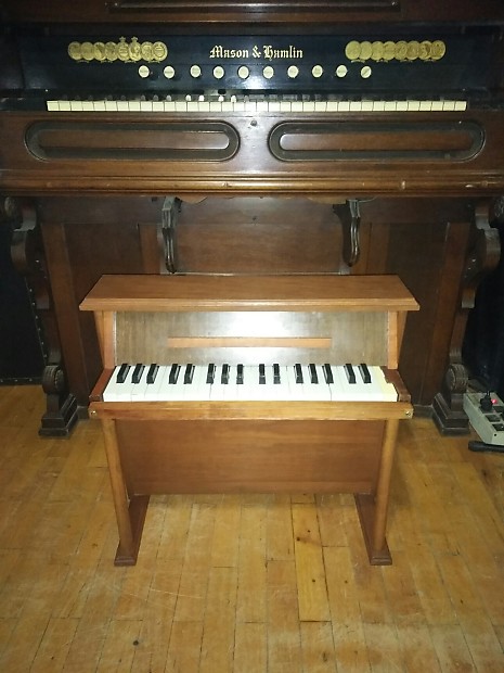 Vintage 1950 S Jaymar 37 Key Toy Piano