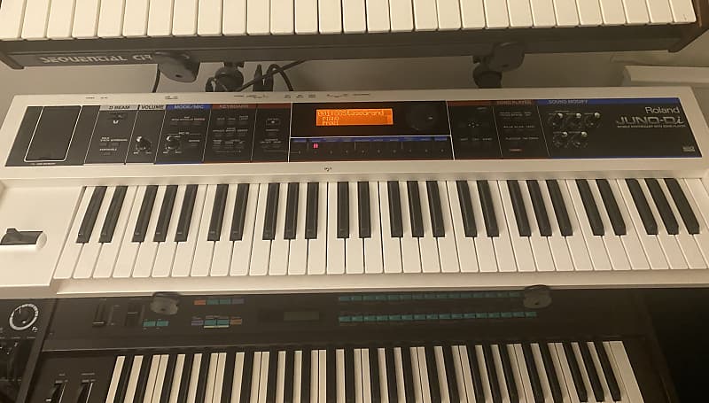 Roland Juno-Di White (2012) | Reverb