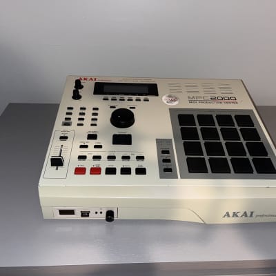 Custom Akai MPC2000 - New LCD - Maxed RAM - All New Tact switches & Button LEDs & more image 2
