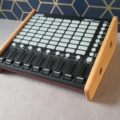 Akai APC Mini Oak Stand (ONLY) from Synths And Wood with VESA Mounting image 8