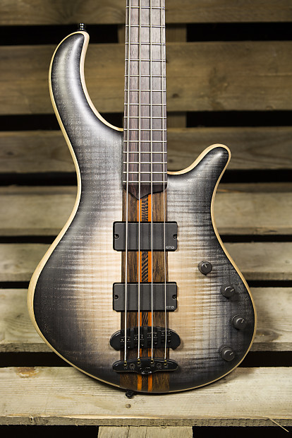 MAYONES Patriot 4 メイワンズ DyEG8OoUYAExA6W.jpg