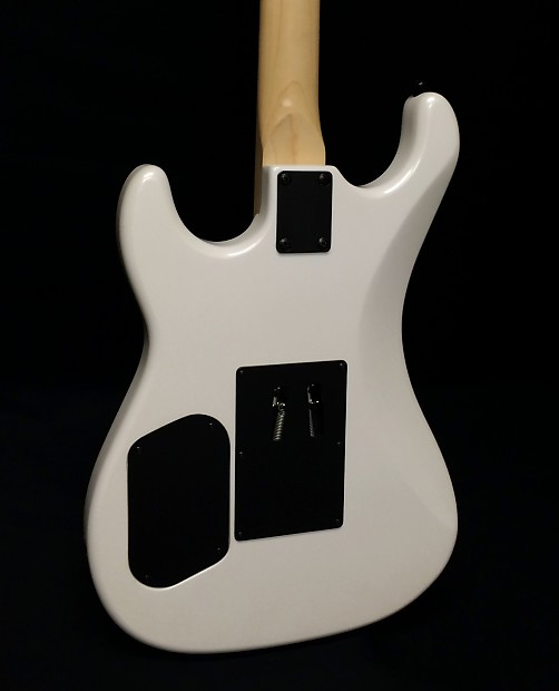 KRAMER Pacer Pearl White-