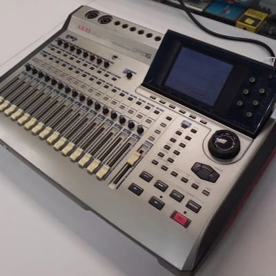 Akai Professional DPS16 Digital Personal Studio - Upgraded 77G