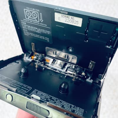SONY FX70 Walkman Cassette Player, Excellent Gun Black Shape !  Working  ! image 6