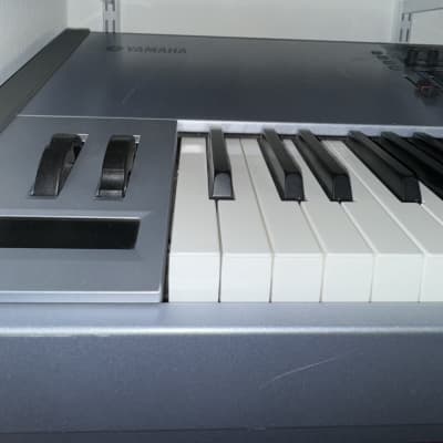 Yamaha Motif ES 8