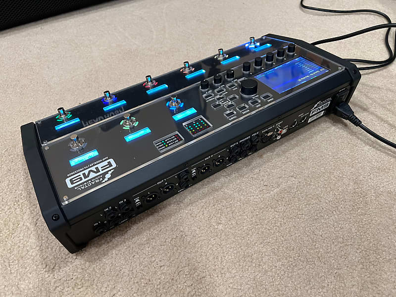 Fractal Audio FM9 Turbo Amp Modeler/FX Processor + EV1