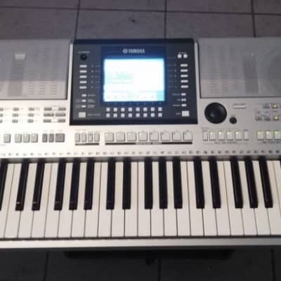 Yamaha  PSR S710 keyboard, Synthesizer, Piano image 1