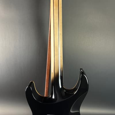 Used Jackson Ltd Wildcard Series Soloist SL2P Transparent Black Burst w/softshell case TSU19216 image 9