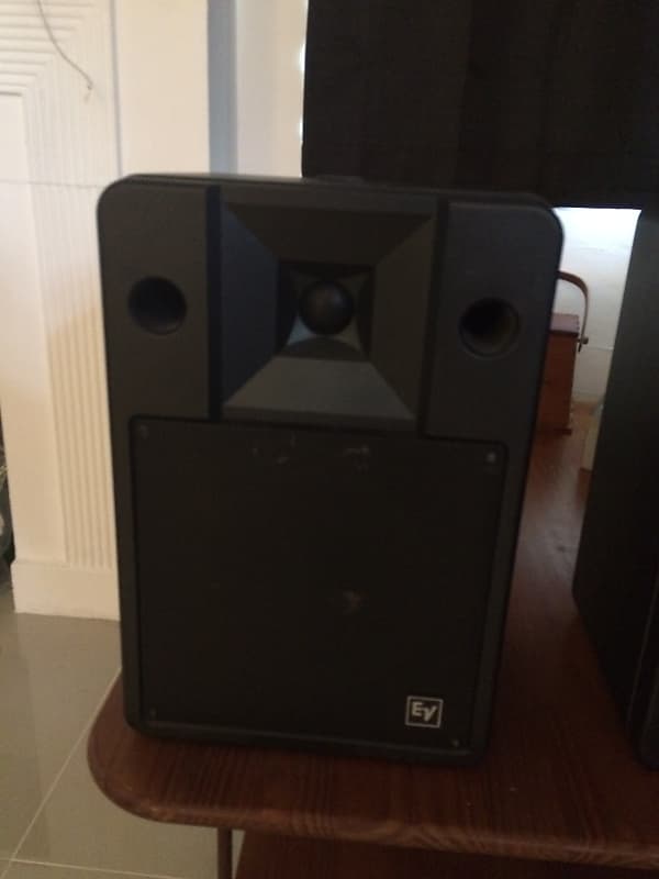 Electro-Voice EV S-80A Black 2-Way 8