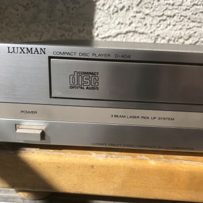 Vintage Luxman D-404 Compact Disc Player 80s Non working For Parts Or Repairs image 2