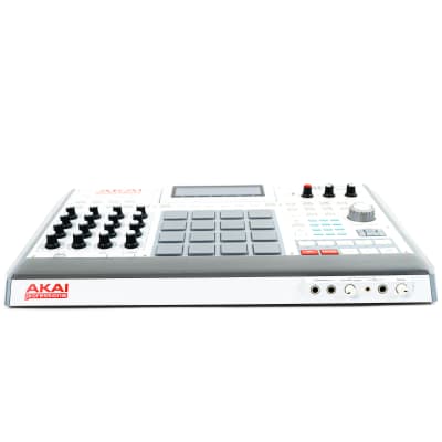 Akai Professional MPC Renaissance Production Controller with 5 Sound Library CDs image 5