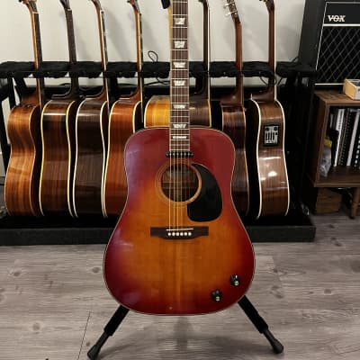 Gibson J-160E 1970 - 1979