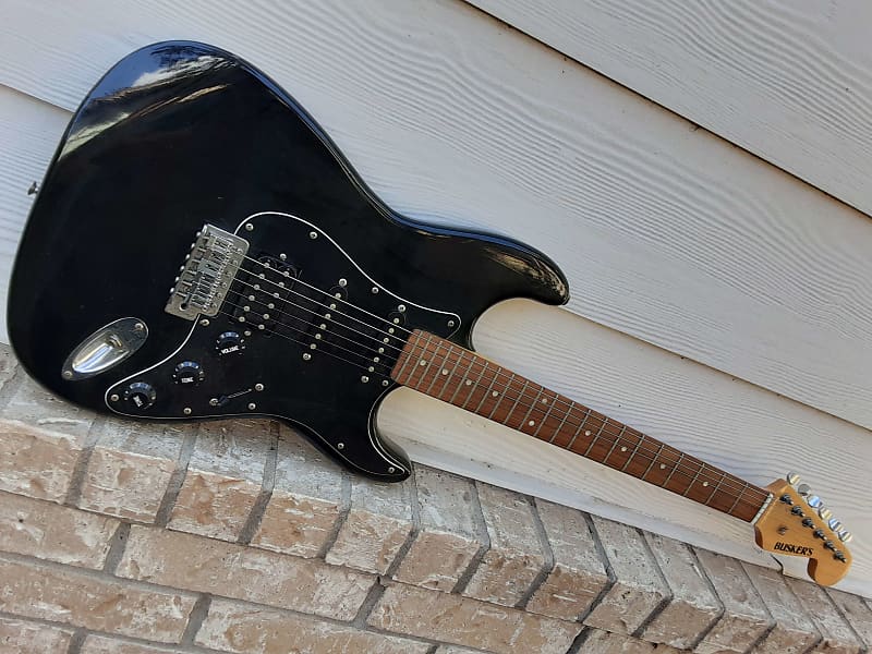 ギター Busker's Storatocaster Humbacker H-S-S BUSKERS Stratocaster HSS 1990s Black MIJ? | Reverb