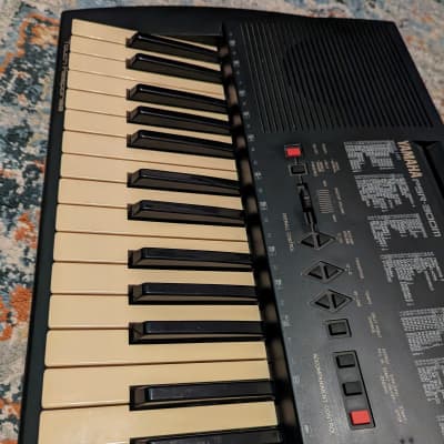 Yamaha PSR-300M (PortaTone) 90s Keyboard Synthesizer image 2