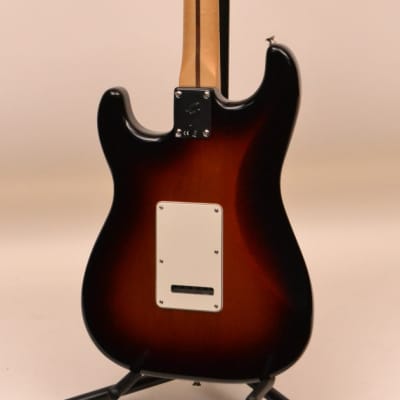 Fender Player Stratocaster Electric Guitar 3-Color Burst image 3