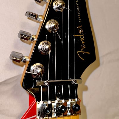 Fender American Ultra Luxe Stratocaster Floyd Rose HSS-Silverburst 2021 - Silverburst image 8