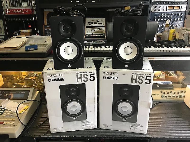 Yamaha HS5 5" Powered Studio Monitors (Pair) HS 5 Speakers in box //ARMENS// image 1