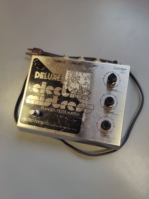 Deluxe Electric Mistress | DISCONTINUED 2023 | Analog