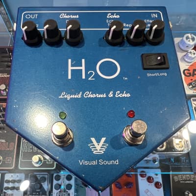 ギター VISUAL SOUND H2O Review: Visual Sound V3 Series H2O Liquid Chorus & Echo