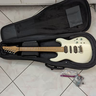 Carvin Bolt-Plus Electric Guitar White with Gig Bag image 3