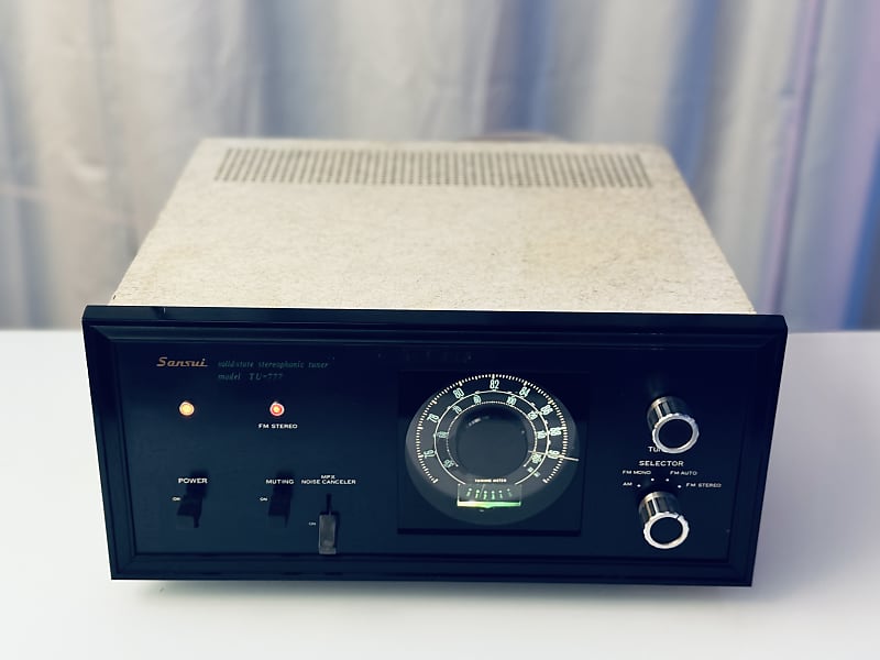 ⚡⚡⚡Vintage Sansui TU-777 Solid State Stereophonic Tuner