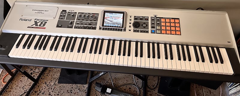 Roland - FANTOM-08 | Synthesizer Keyboard