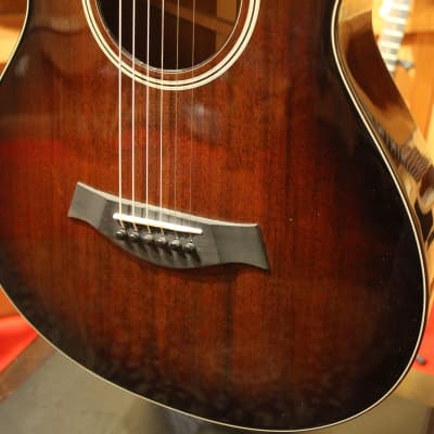 Taylor 522ce 12 Fret Tropical Mahogany Guitar, Free Shipping image 4