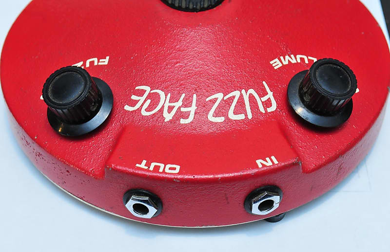 Original Arbiter Fuzz Face 1968 red, pre-Dallas Germanium NKT275