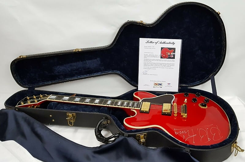 2007 Gibson Lucille B.B. King Cherry Red and Gold Hardware Guitar Signature LOA image 1