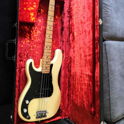 Fender Precision Bass Lefty 1975 Yellow/White image 2