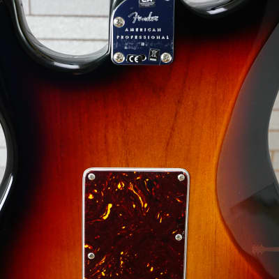 Fender American Professional II Stratocaster with Rosewood Fretboard - 3-Color Sunburst image 10