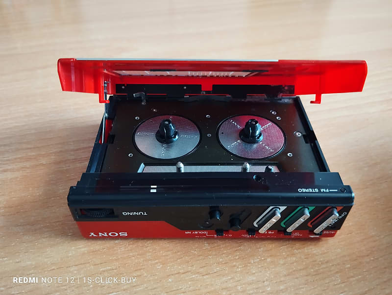 Sony WM F65 1985 - Sony Walkman radio recorder Cassette