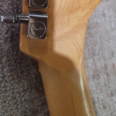 Fender Stratocaster Lefty  1999 3 Tone with Hard Case image 3