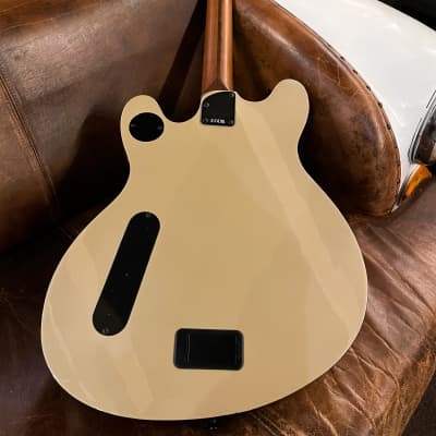 Fender  Contemporary Active Starcaster, Shoreline Gold - 3146 Gramm image 9