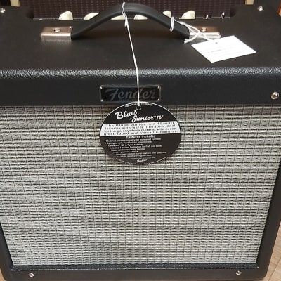 Fender Blues Junior IV 15-Watt 1x12