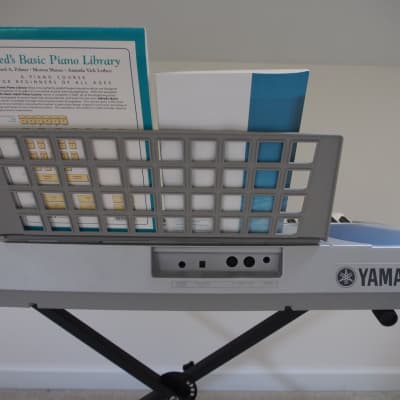 Yamaha PSR-275 Keyboard image 11