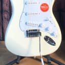 Squier Affinity Series Stratocaster with Maple Fretboard Olympic White