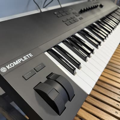 DTM・DAW KOMPLETE KONTROL A61 81bqAovWxhL._UF894,1000_QL80_.jpg