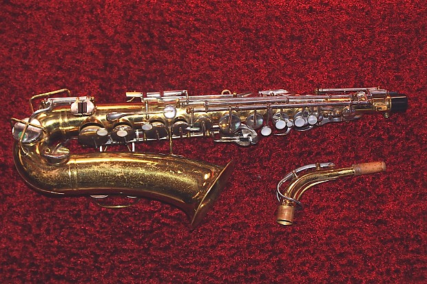 BUESCHER ARISTOCRAT SERIES IV Reverb Canada