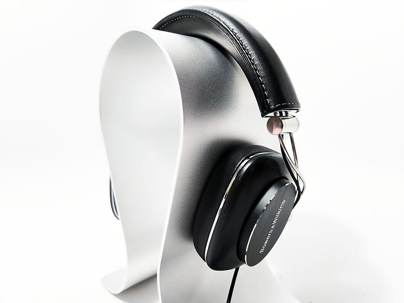 Bowers & Wilkins P7 Headphones from Hifi Gear
