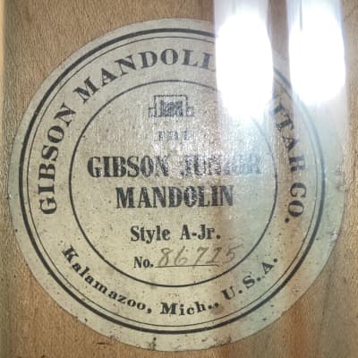 Gibson A-Junior Mandolin 1920's - Chocolate image 2