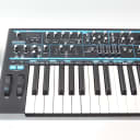 novation Bass Station II Analog Synthesizer Keyboard w/ 100-240V PSU