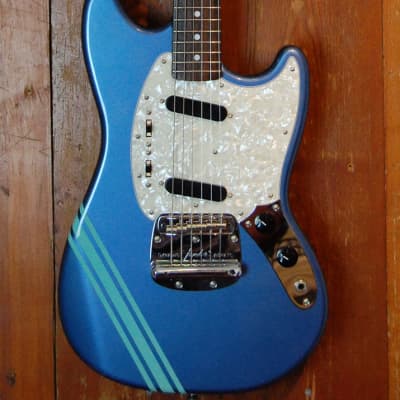 Fender Mustang Japan Racing Stripe 2015 Lake Placid Blue