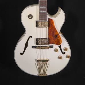 Gibson L4 10th Anniversary - Diamond White/Engraved Gold image 3