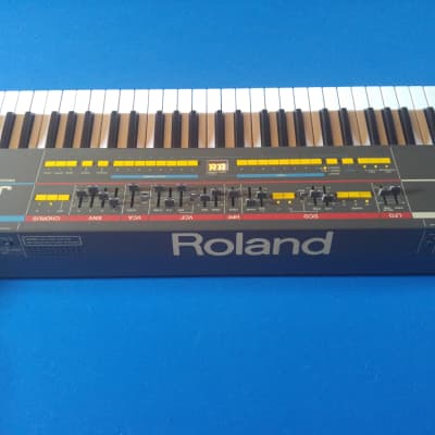 Roland Juno-106 61-Key Programmable Polyphonic Synthesizer 1984 - 1985 - Black image 2